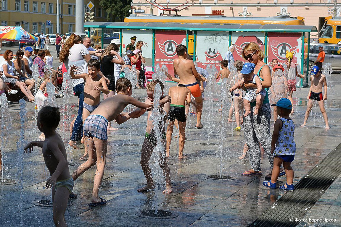 Танцевальный флешмоб и научное шоу: в экоцентре Дворца молодёжи пройдёт  праздник детства - «Уральский рабочий»